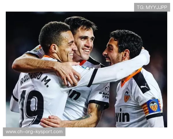 华伦西亚客场告捷，排名大为上升，华伦西亚阵容